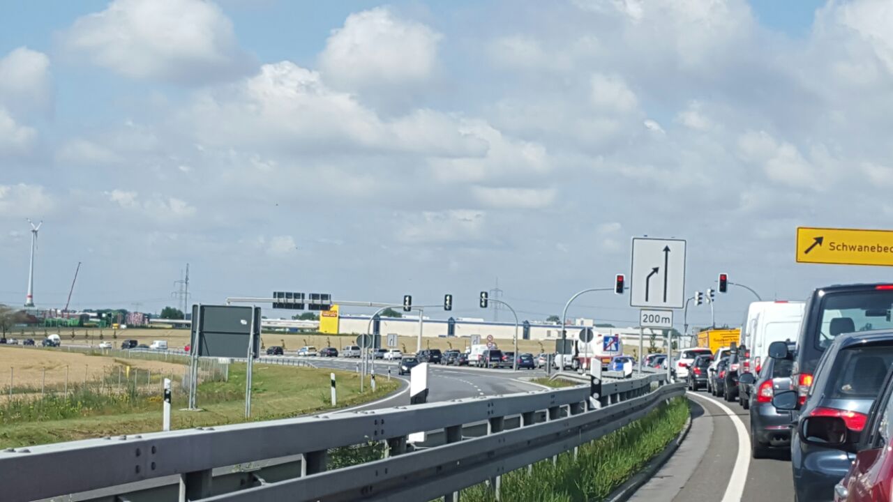 Barnim: Neue Woche startet mit grossem Verkehrschaos 15 Bernau LIVE - Dein Stadtmagazin für Bernau bei Berlin