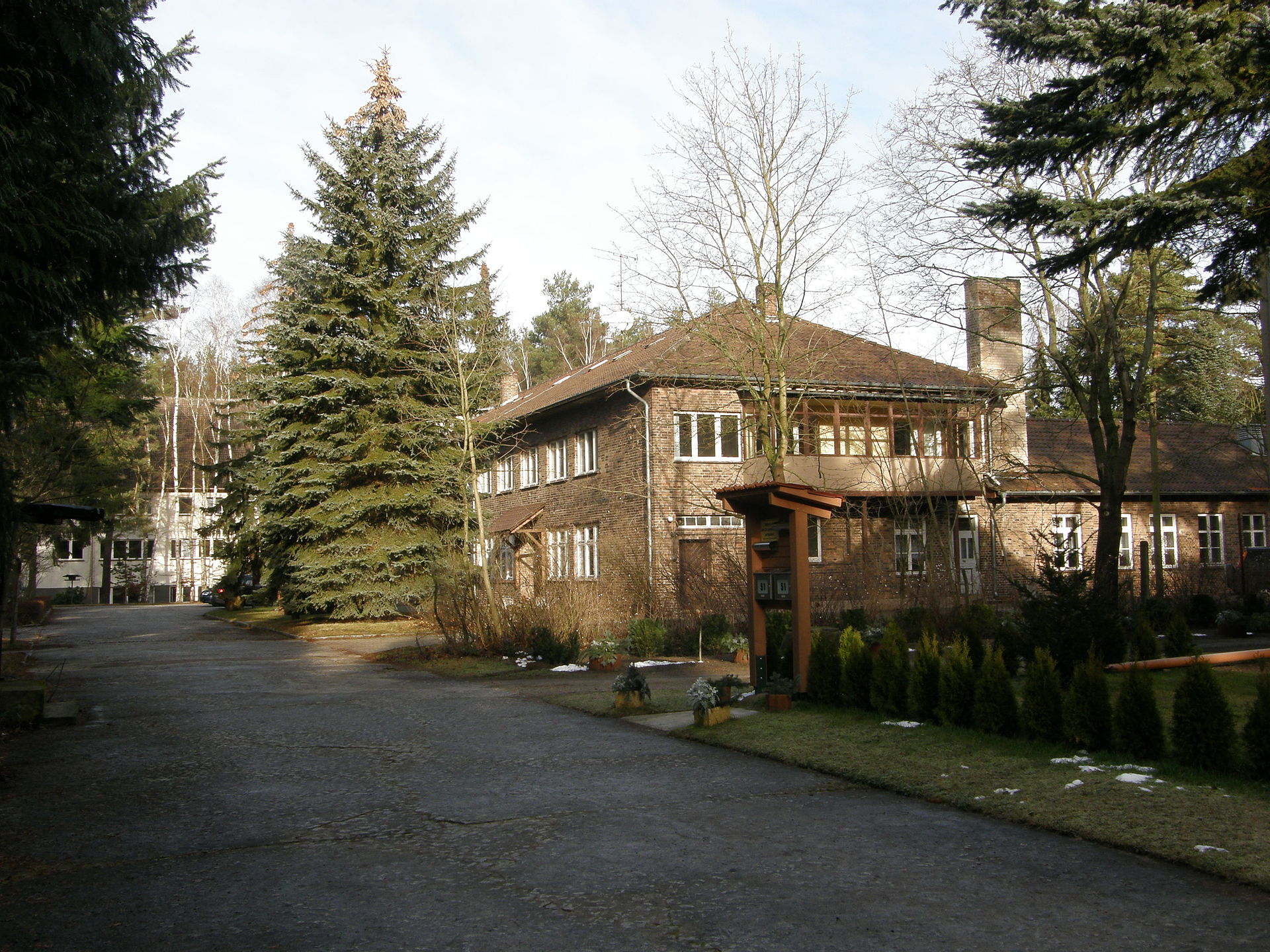 Bernau: 150 neue Flüchtlinge - Nachtrag zur Info-Veranstaltung 41 Waldarbeiterschule