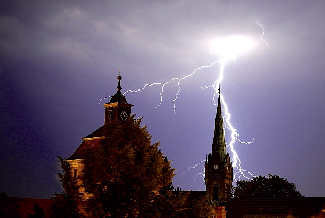 Bernau bei Berlin: Mit leichtem Gewitter in die Nacht 3 Landkreis Barnim: Amtliche Warnung vor Gewitter