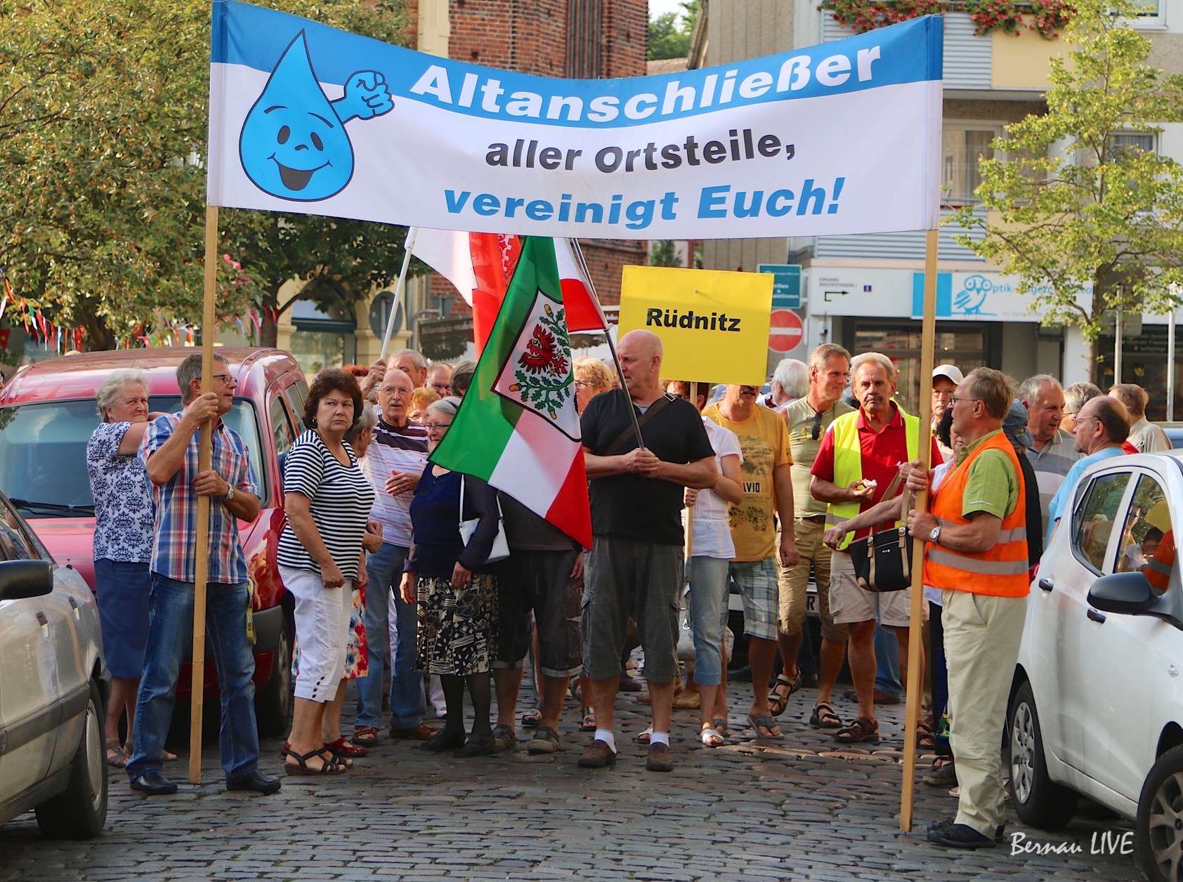 Bernau, WAV, Altanschliesserbeiträge, Dienstags-Demo Bernau, Berannt LIVE