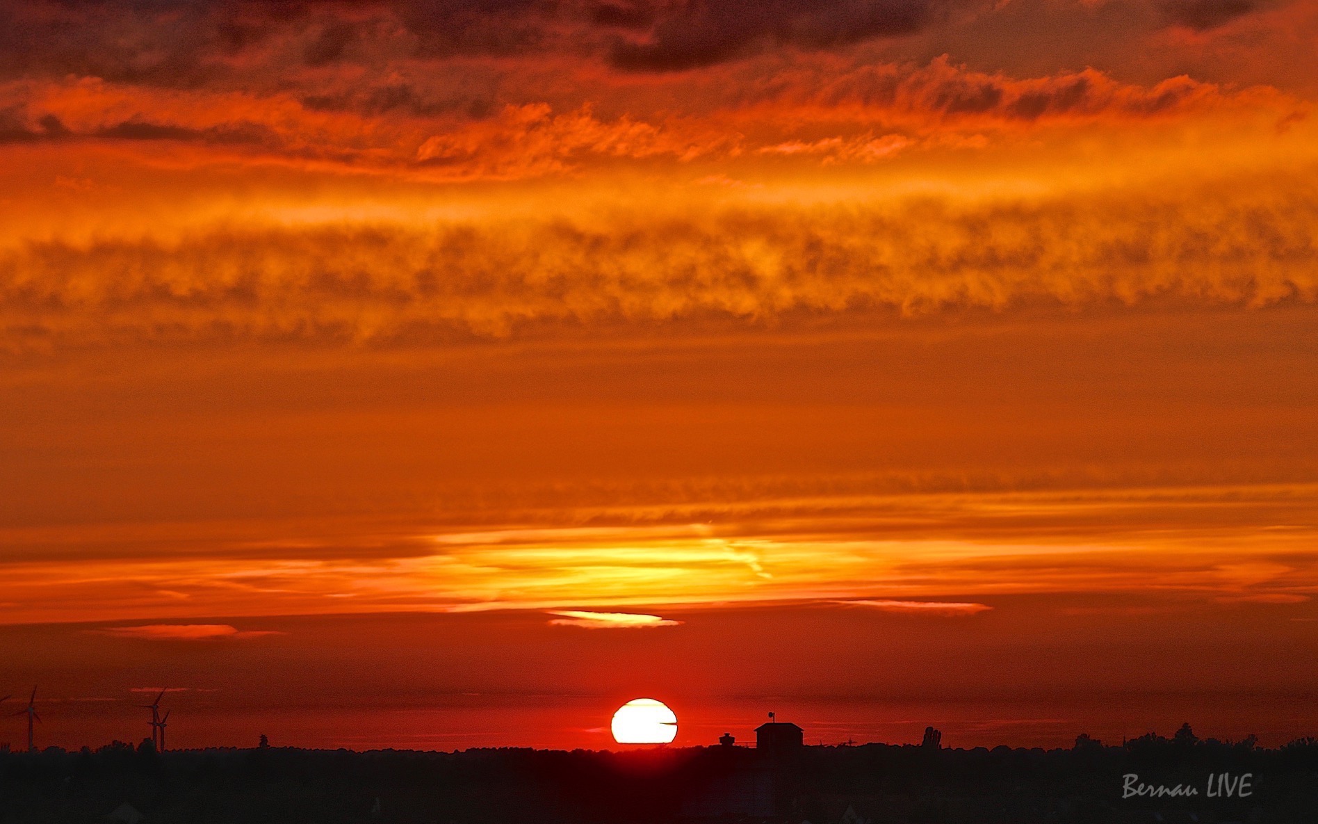 Bernau, kurz nach 19 Uhr - LIVE aus unserem Büro 26 Bernau, kurz nach 19 Uhr - LIVE aus unserem Büro