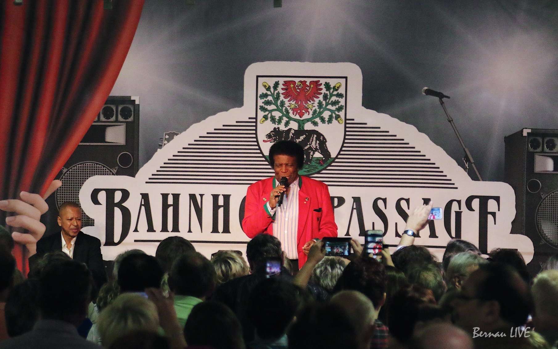 Bernau: Roberto Blanco Live in der Bahnhofspassage Bernau