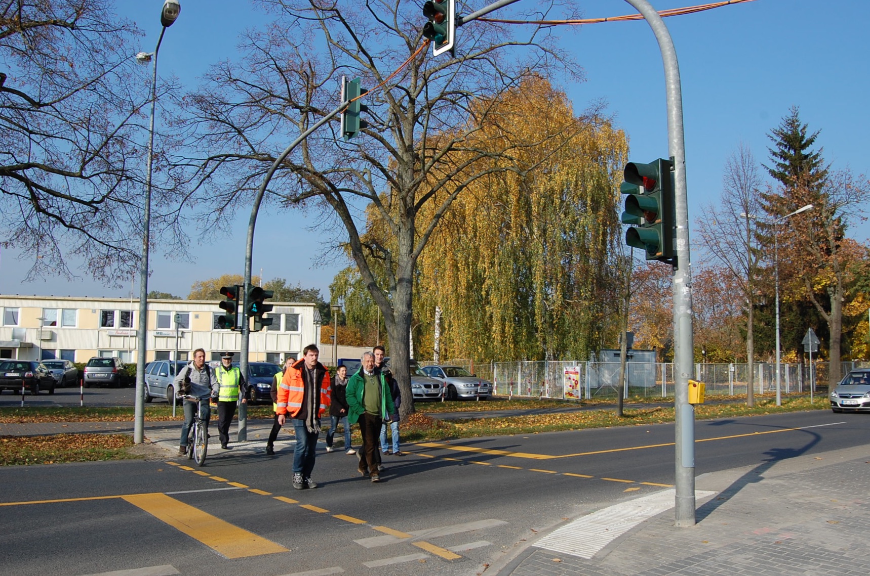 Bernau: Neue Ampel an der L 200 - Schwanebecker Chaussee 6 Bernau: Neue Ampel an der L 200 - Schwanebecker Chaussee