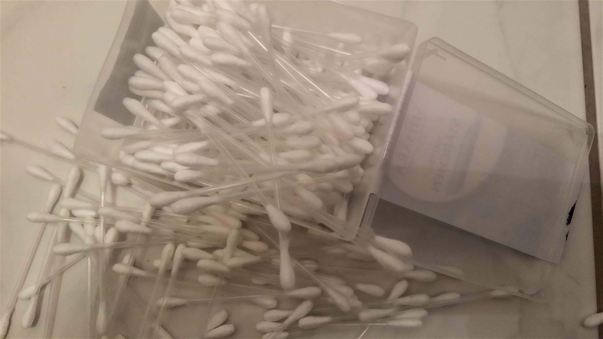 Bernau: Man, man, man - mein Morgen mit knapp 300 wilden Ohrstäbchen 32 Bernau: Man, man, man - mein Morgen mit knapp 300 Ohrstäbchen