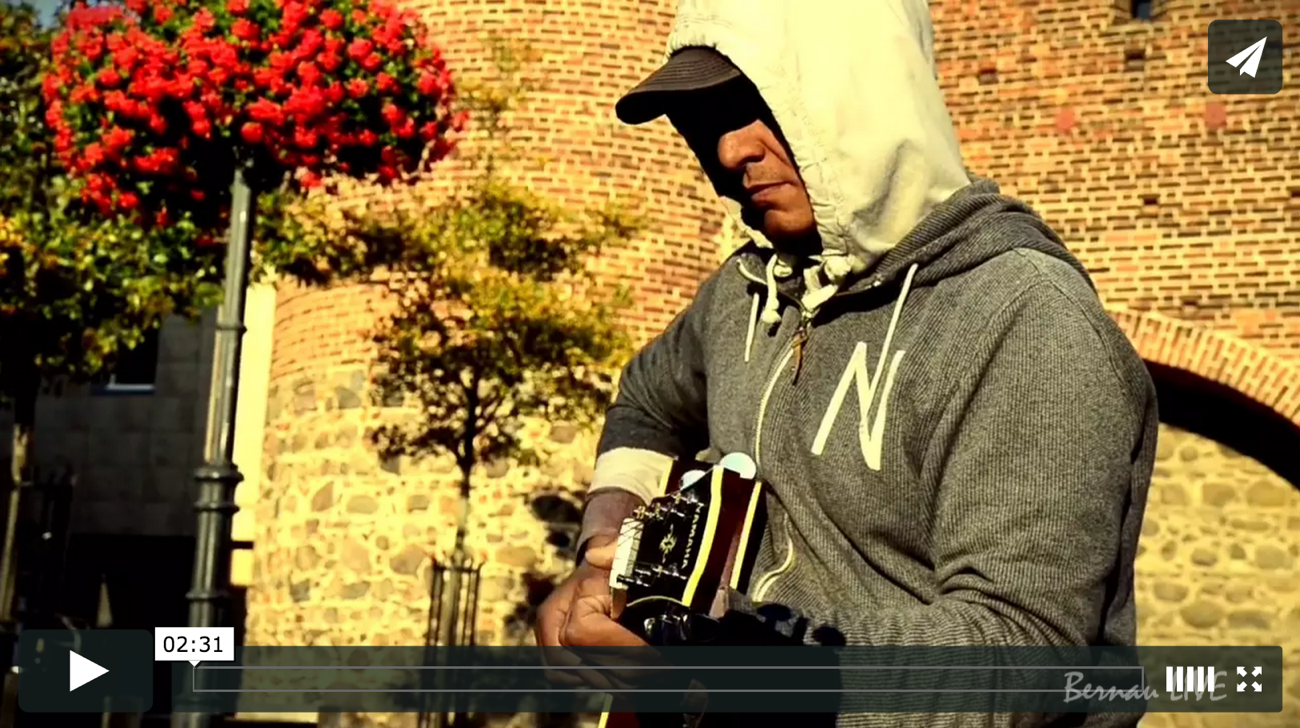 Einfach Cool - Strassenmusiker LIVE auf dem Platz am Steintor 52 Einfach Cool - Strassenmusiker LIVE auf dem Platz am Steintor