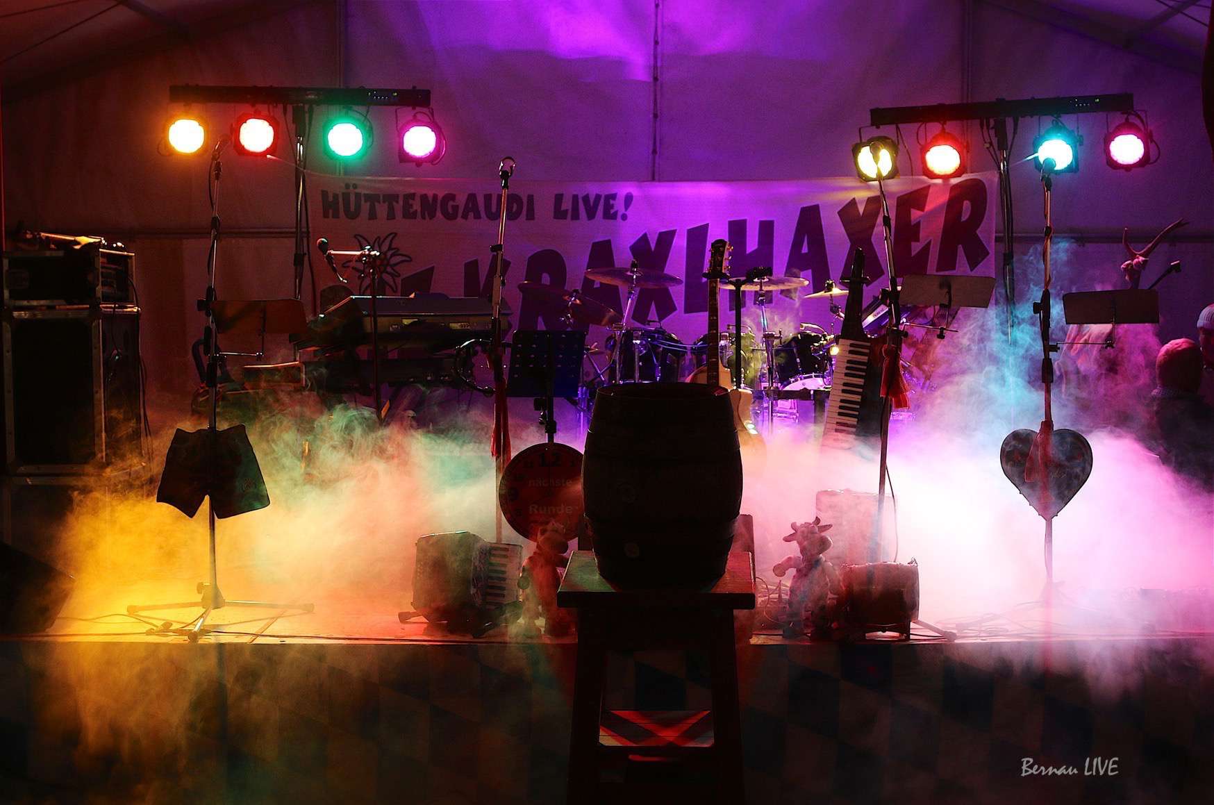 Samstag-Abend - Herbstleuchten, Oktoberfeste und Bernau Slam 67 Bernau - Wandlitz: Gleich 4 tolle Veranstaltungen stehen am heutigen Samstag-Abend auf dem Programm.