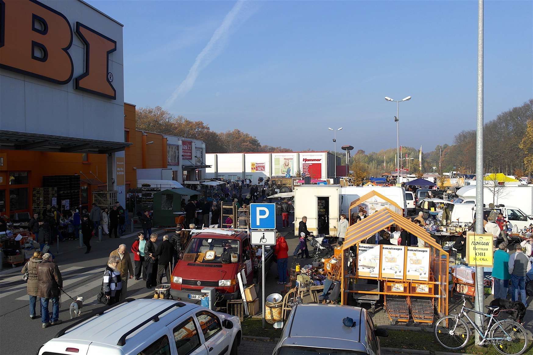 Hunderte Besucher beim Flohmarkt in Bernau 76 Hunderte Besucher beim Flohmarkt in Bernau