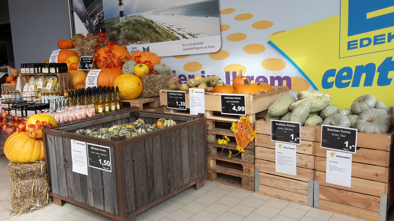 Hinweis: Das E-Center in Bernau schliesst Samstag früher 20 Das E-Center in Bernau schliesst Samstag früher!