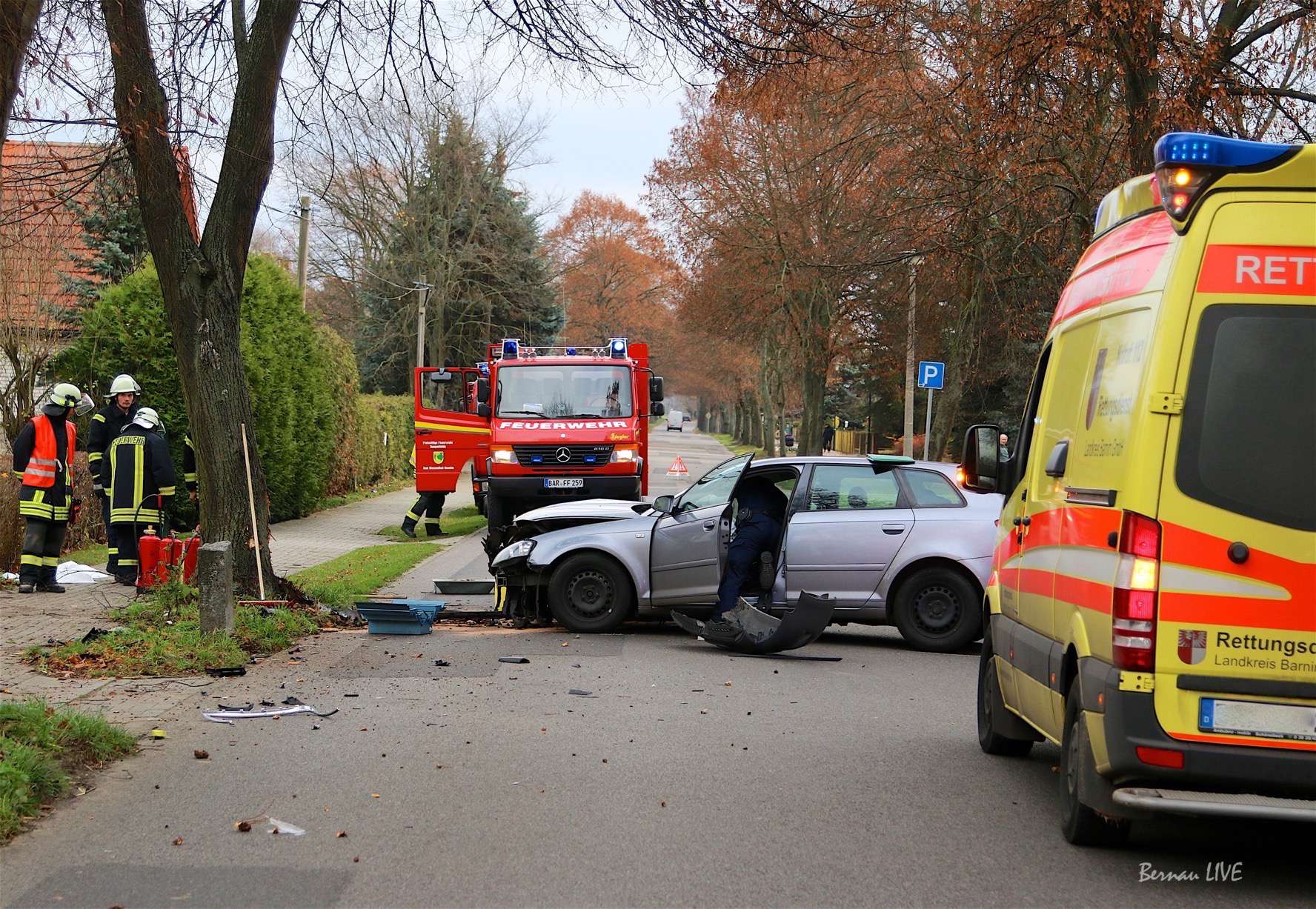 Bernau: Schwerer Verkehrsunfall in der Ortslage Albertshof 5 Verkehrsunfall in Albertshof - Bernau