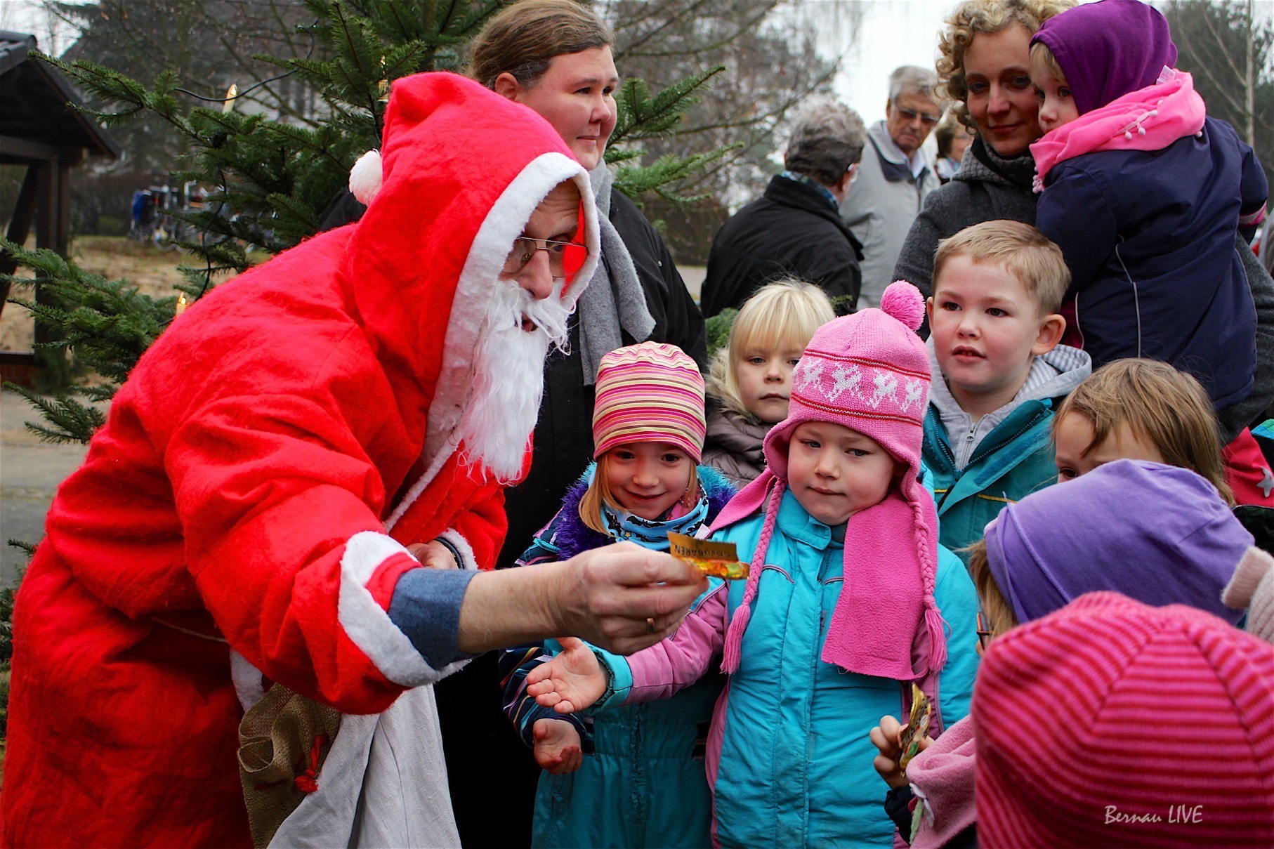 Bernau: Adventsmarkt in Lobetal eröffnet 134 Adventsmarkt in Lobetal