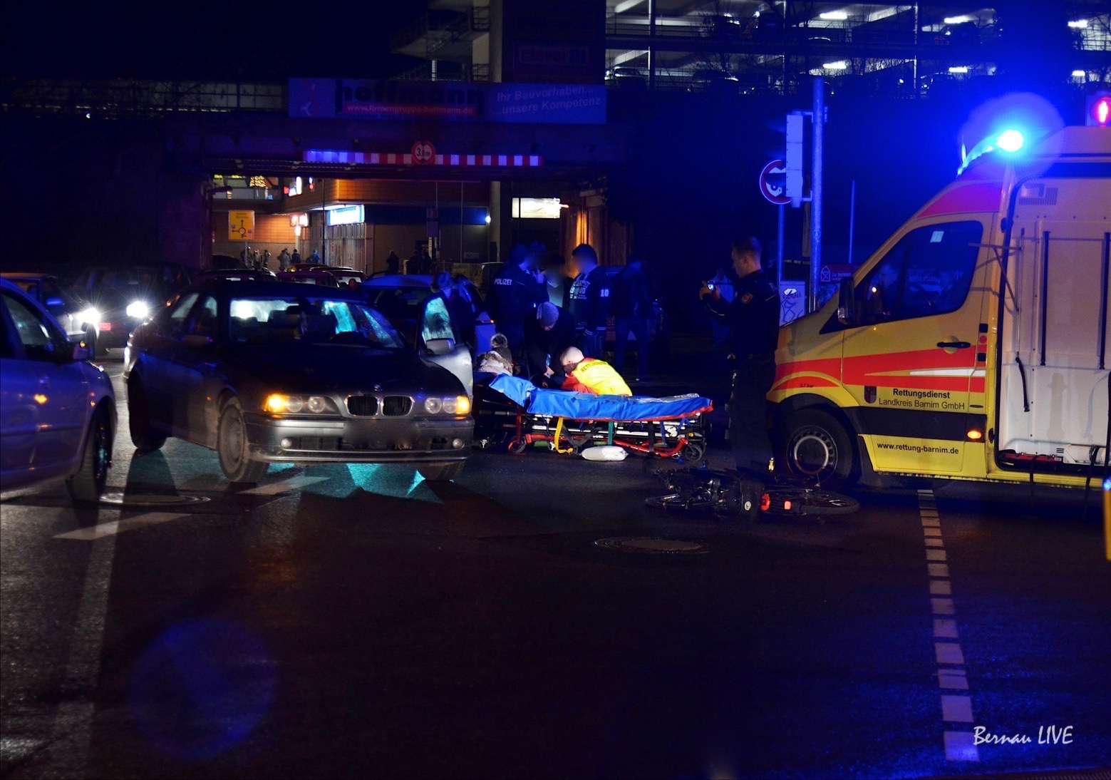 Bernau - Verkehrsunfall mit verletztem Radfahrer 76 Bernau LIVE - Dein Stadtmagazin für Bernau bei Berlin