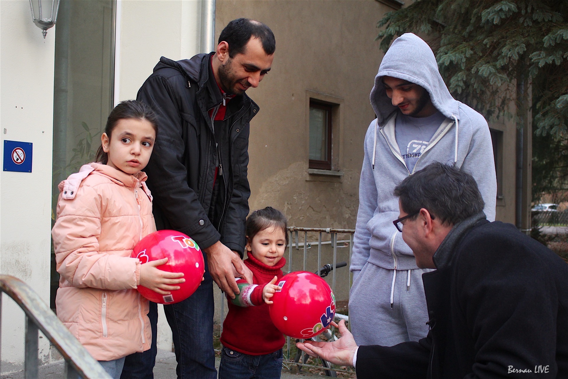 Bernau: Fahrräder und mehr an Bernauer Flüchtlinge übergeben 49 Bernau: Fahrräder und mehr für die Flüchtlinge