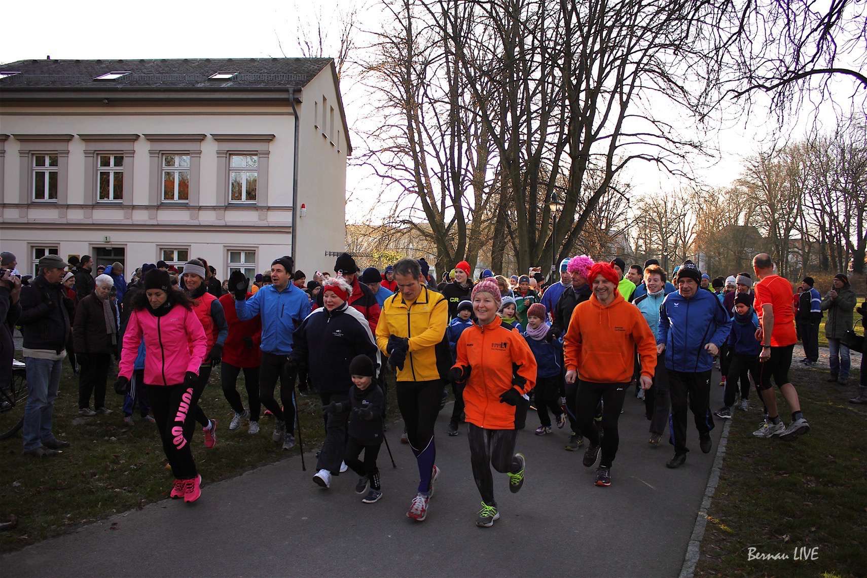 Silvesterlauf Bernau: 130 Teilnehmer bei frostigen -2 Grad 52 Silvesterlauf Bernau