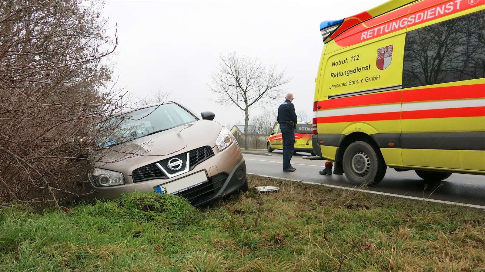 Barnim: Lamborghini Gallardo an mehreren Bäumen zerschellt 18 Unfall - Barnim - Bernau
