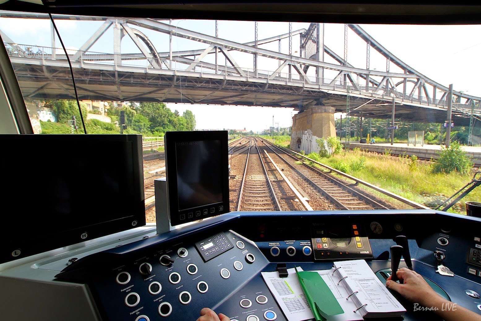 Bernau: S2 - Sperrung zwischen Buch und Blankenburg 61 Bernau: Brückenarbeiten - ein Jahr Vollsperrung der Zepernicker Chaussee