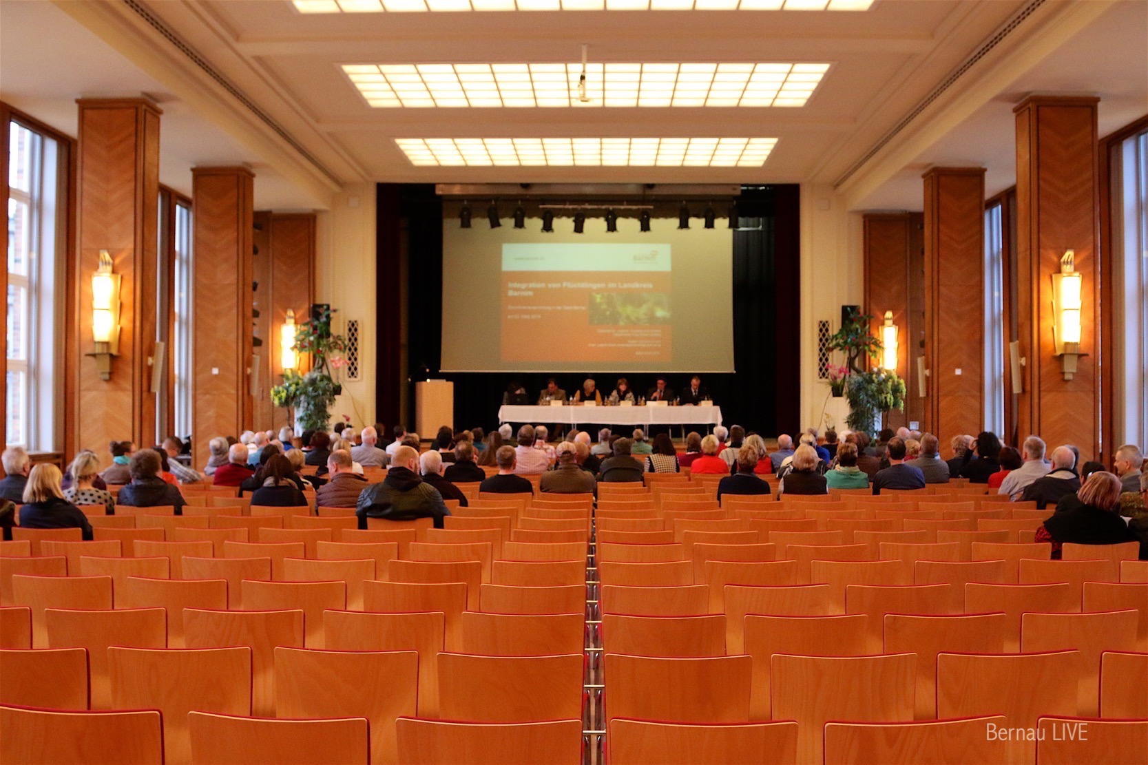 Info-Veranstaltung - Flüchtlinge in Bernau (Audio-Mitschnitt) 17 Info-Veranstaltung Flüchtlinge in Bernau