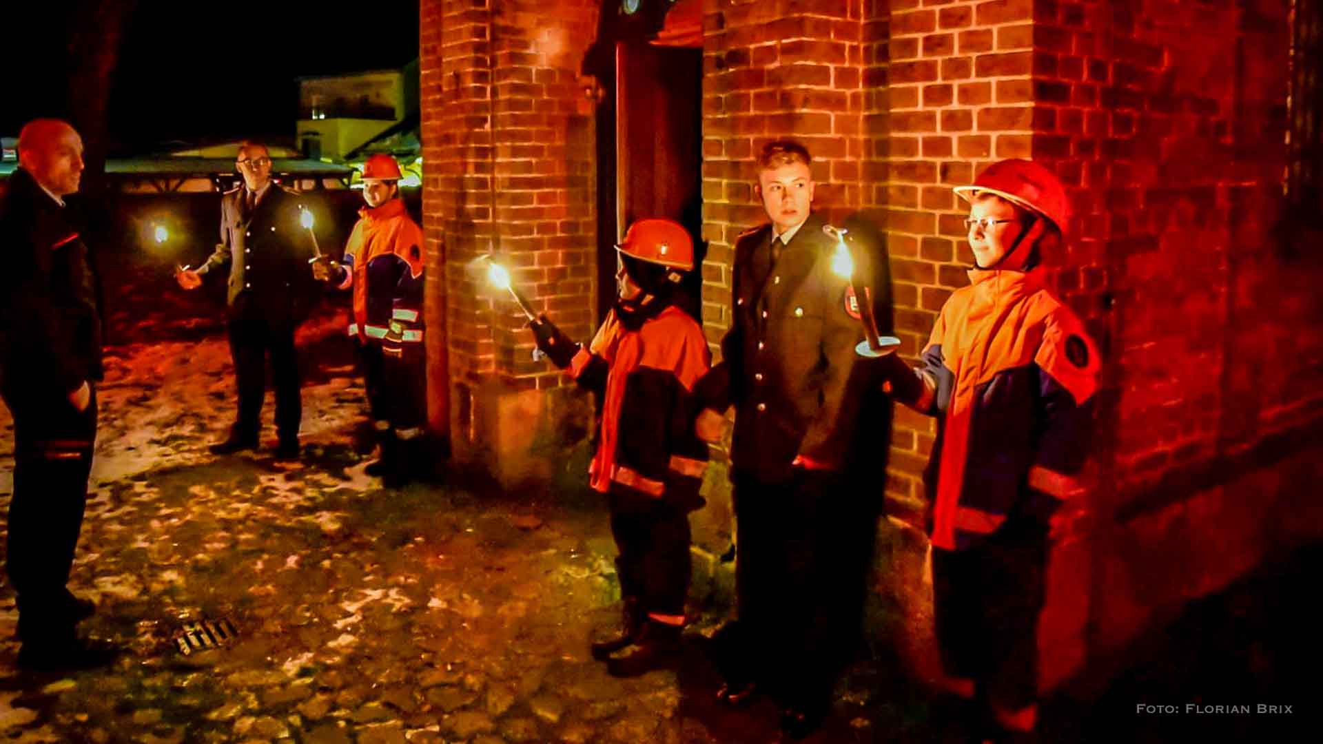 Weihnachtlicher Feuerwehrgottesdienst im Bernauer Ortsteil Ladeburg 1 Weihnachtlicher Feuerwehrgottesdienst im Bernauer Ortsteil Ladeburg