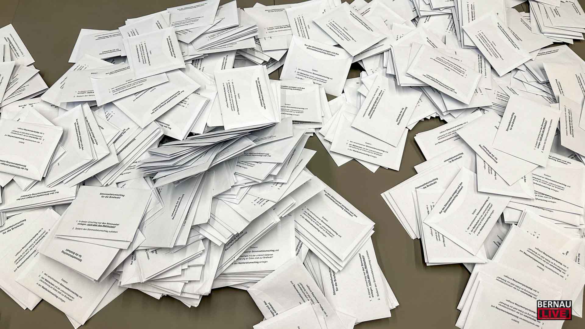 Bernau und Brandenburg hat gewählt - Stimmen werden ausgezählt 1 Bernau und Brandenburg hat gewählt - Stimmen werden ausgezählt