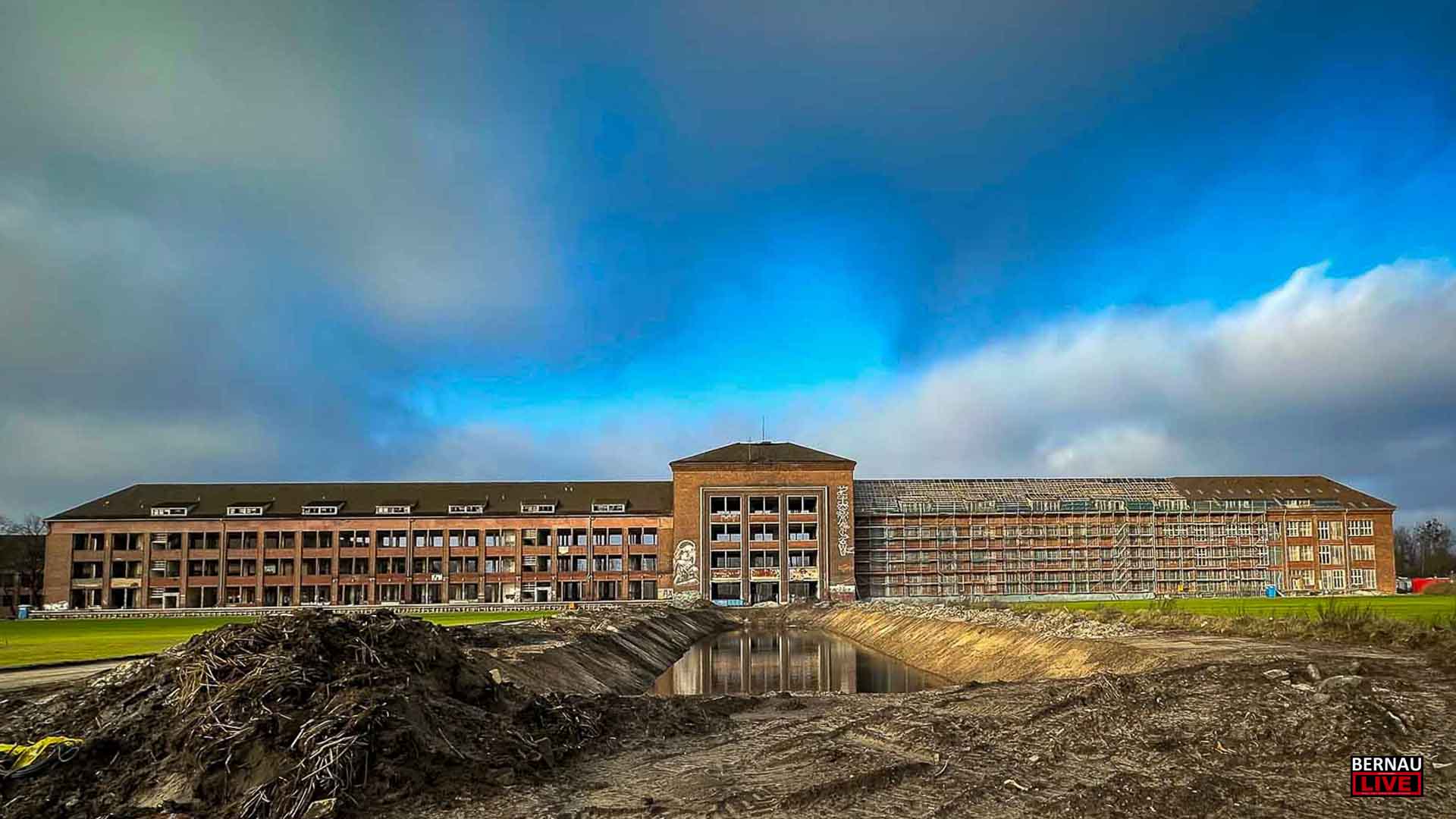 Bernau: Kampfmittelräumung am 2. Juli - Infos, Hinweise, Sperrkreis, Umleitungen 23 https://bernau-live.de/wp-content/uploads/2025/05/Schwanebecker-Chaussee-Kaserne-Denkmal-Bernau-LIVE-1.jpg