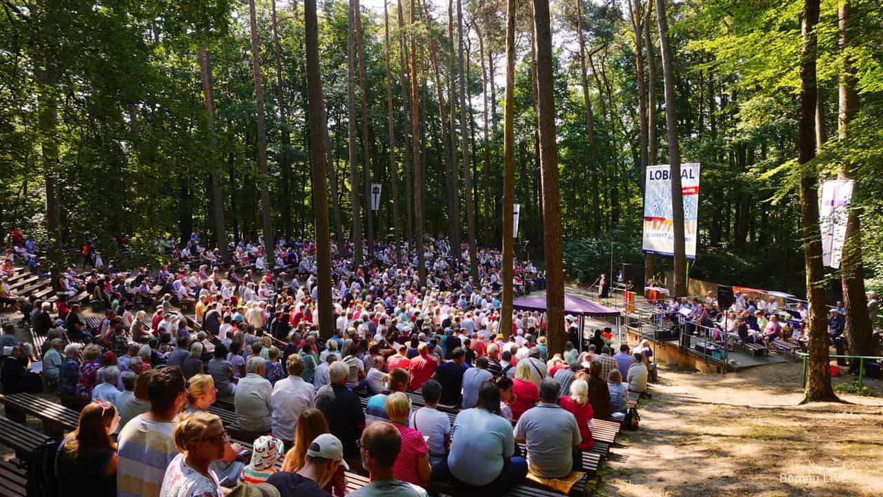 120. Jahresfest Lobetal - Ein Fest für die ganze Familie am 22. Juni 2025 14 Eis - gerne alle Capri Sonne Pommes Buletten Nudeln Jagdwurst Zwiebeln Lolloies Pfeffer / Paprika Ketchup Pappen Mittel / Klein Wurstgulasch Schalen Pommesgabeln Gabeln Wurstgulasch