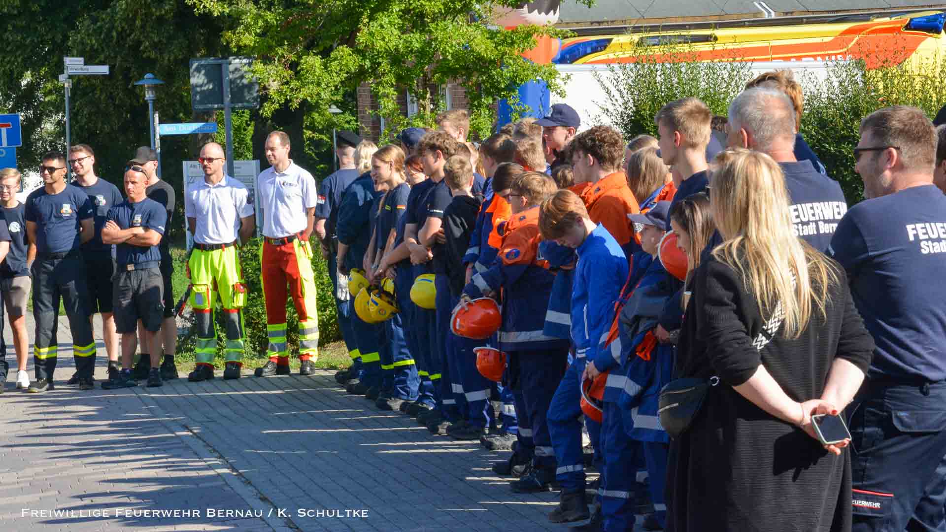 Nachwuchs im Einsatz: Bernauer Berufsfeuerwehrtag simuliert Feuerwehr-Alltag 17 Nachwuchs im Einsatz: Bernauer Berufsfeuerwehrtag simuliert Feuerwehr-Alltag