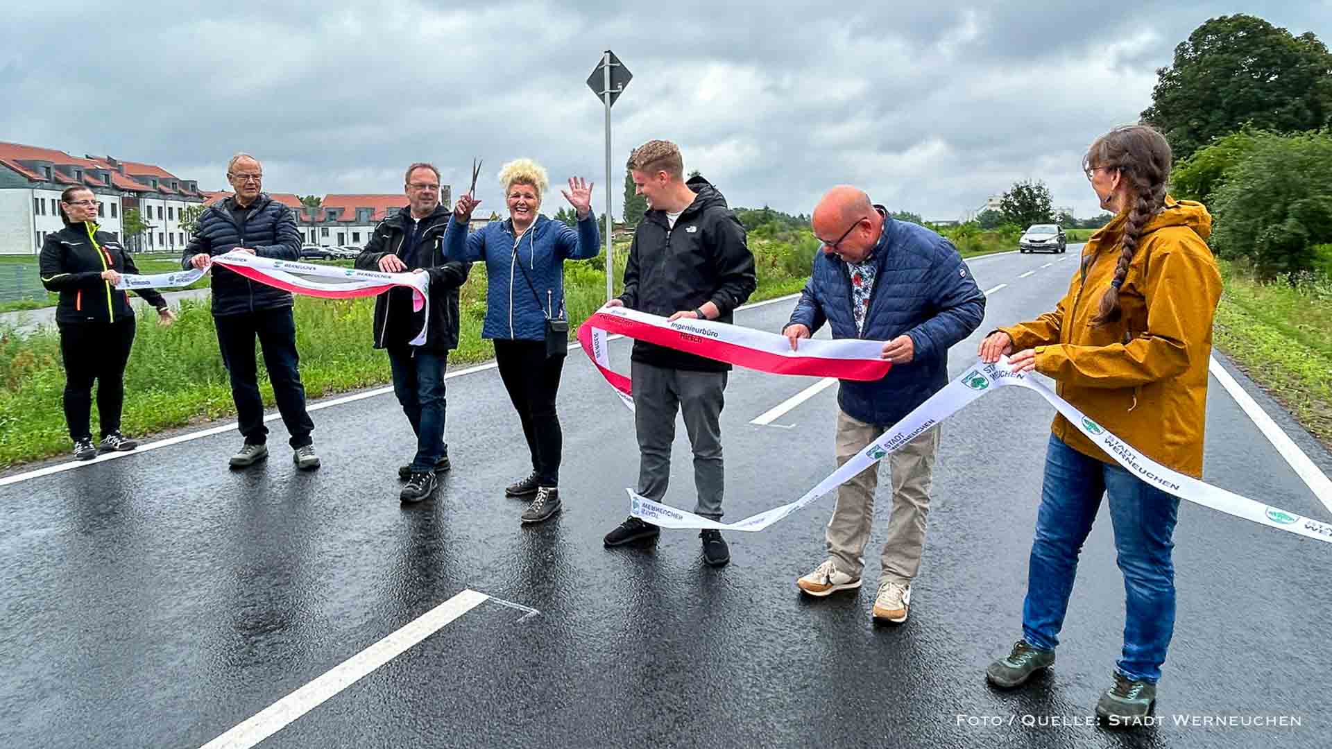 Nach über einem Jahr Bauzeit: Alte Hirschfelder Straße in Werneuchen fertiggestellt 36 Nach über einen Jahr Bauzeit: Alte Hirschfelder Straße in Werneuchen fertiggestellt