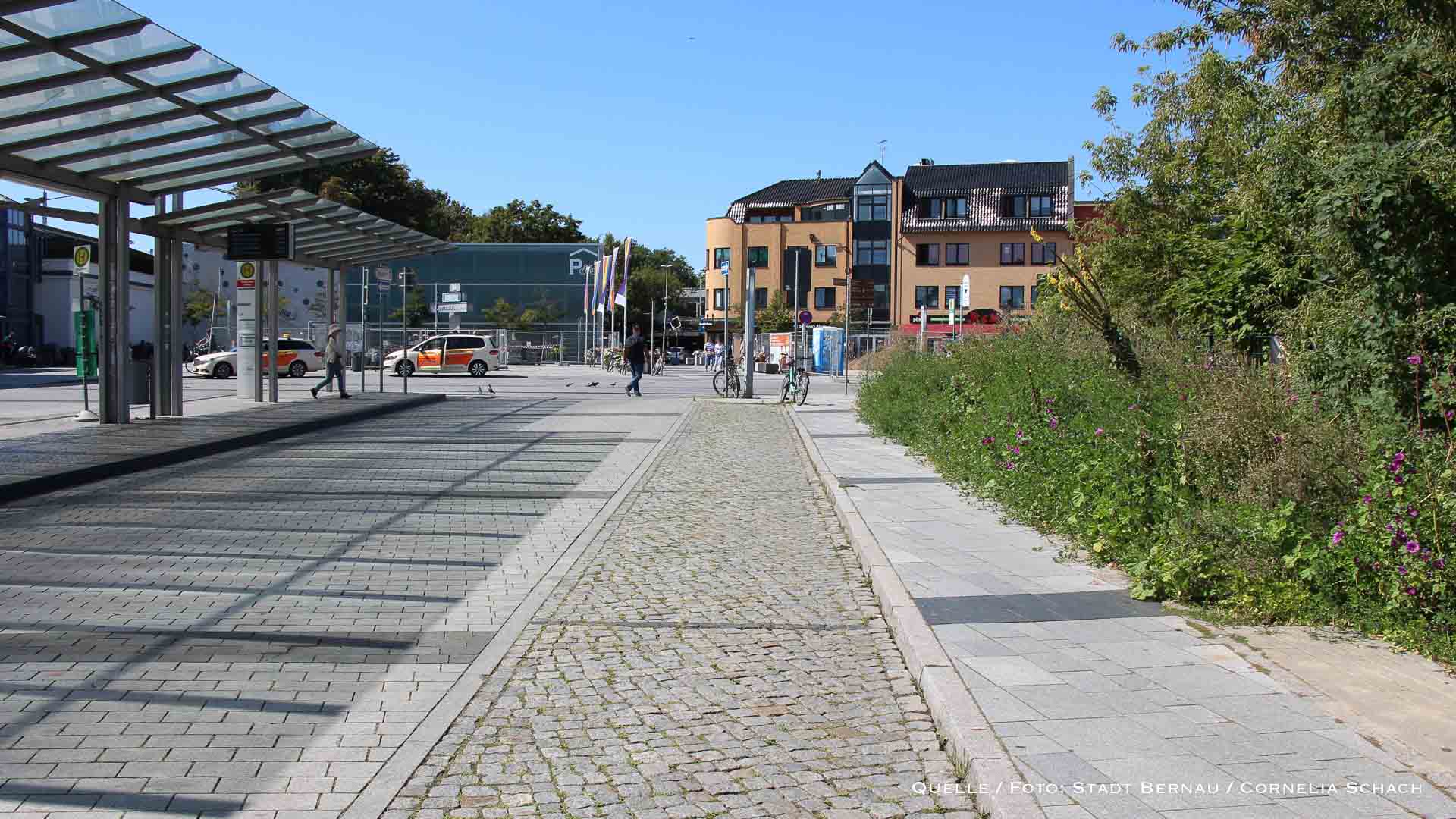 Bahnhofsplatz Bernau: Bauarbeiten für neuen Bus-Haltestellenbereich 1 Bahnhofsplatz Bernau: Bauarbeiten für neuen Bus-Haltestellenbereich