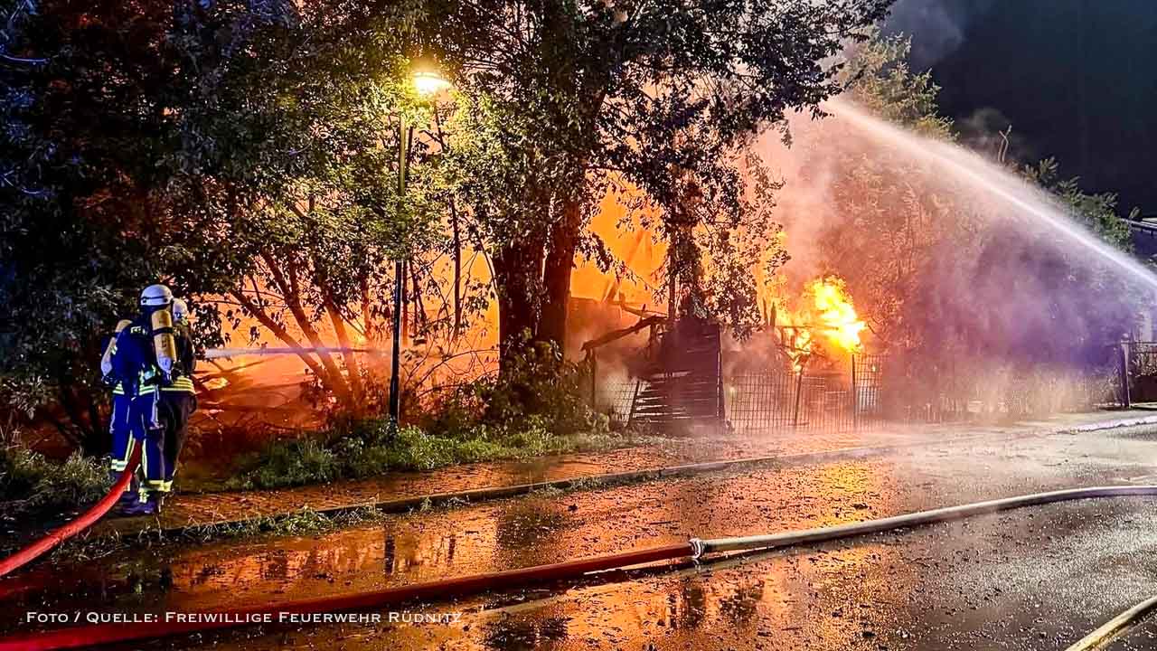 Großeinsatz der Feuerwehren in Schönerlinde und Grüntal