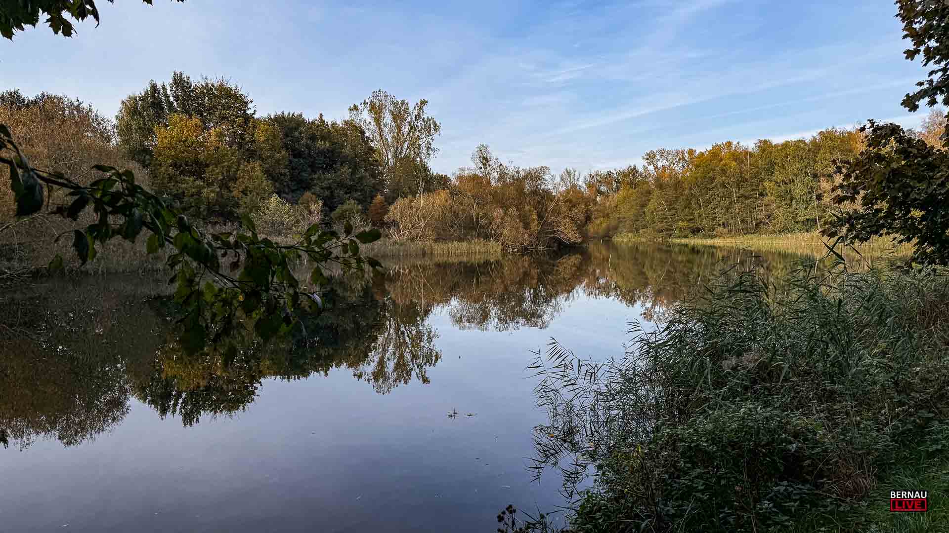 Renaturierung im Panke-Park Bernau: Grabenöffnung für ein naturnahes Gewässer 1 Renaturierung im Panke-Park Bernau: Grabenöffnung für ein naturnahes Gewässer