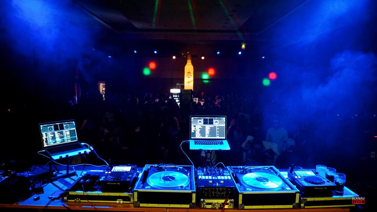 BigFeeling Party in der Stadthalle am Steintor Bernau am 8. November 1 BigFeeling Party in der Stadthalle am Steintor Bernau am 8. November