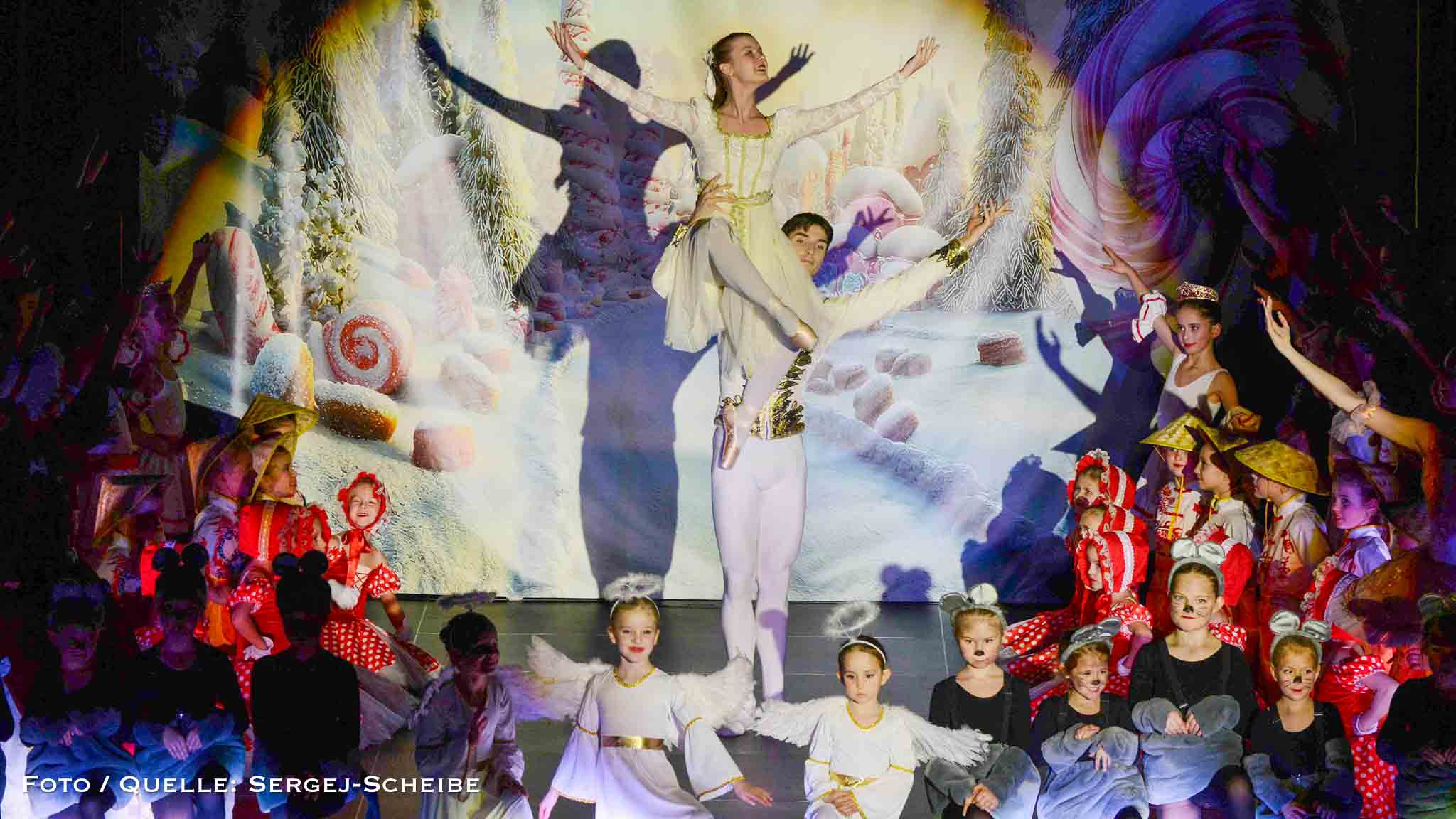 Weihnachtsballett und Weihnachtstheater von und für Kinder in der Sparkassen-Arena Bernau 30 Weihnachtsballett und Weihnachtstheater von und für Kinder in der Sparkassen-Arena Bernau