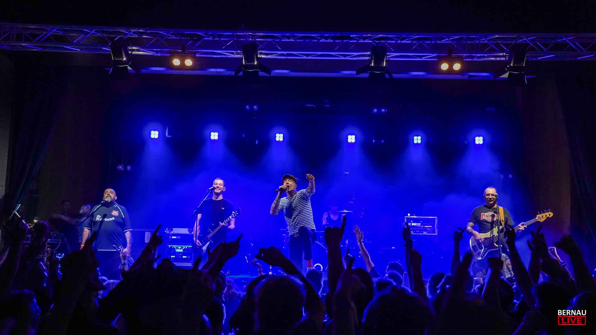 „Weihnachten in Familie“ – Bernauer Punkrock League lässt Stadthalle beben 6 Bernau LIVE - Dein Stadtmagazin für Bernau bei Berlin