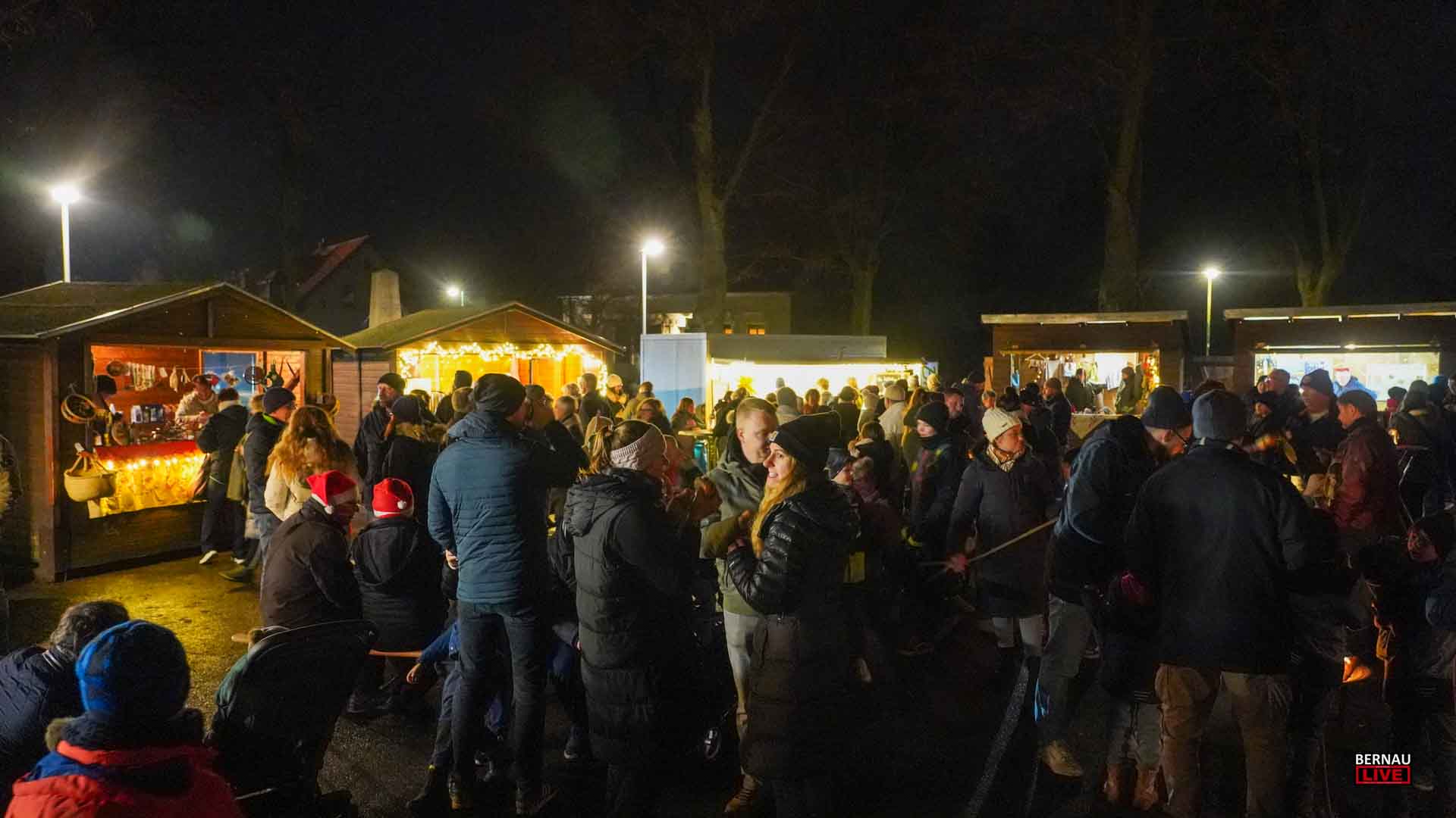 Advents-Wochenende Bernau: Weihnachtsmärkte, Konzerte, Eisbahn und viel Licht 19 Bernau LIVE - Dein Stadtmagazin für Bernau bei Berlin