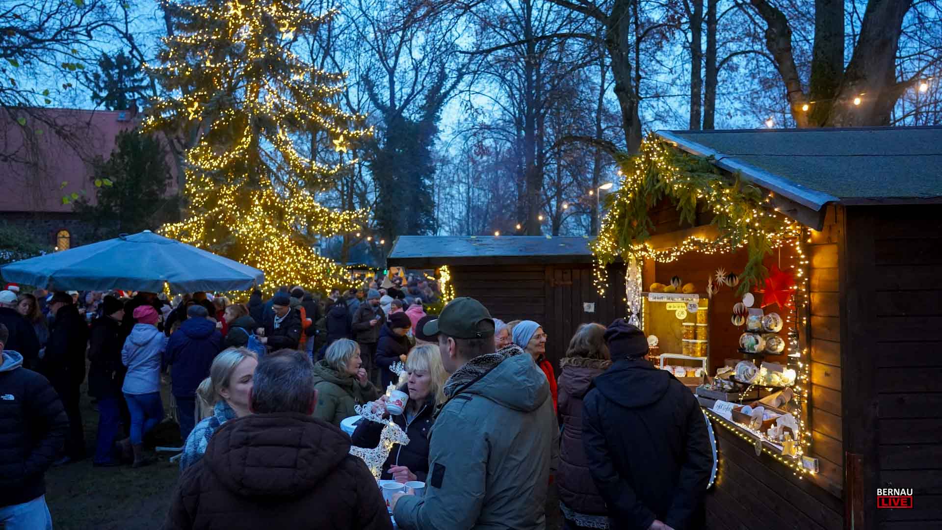 Advents-Wochenende Bernau: Weihnachtsmärkte, Konzerte, Eisbahn und viel Licht 28 Bernau LIVE - Dein Stadtmagazin für Bernau bei Berlin