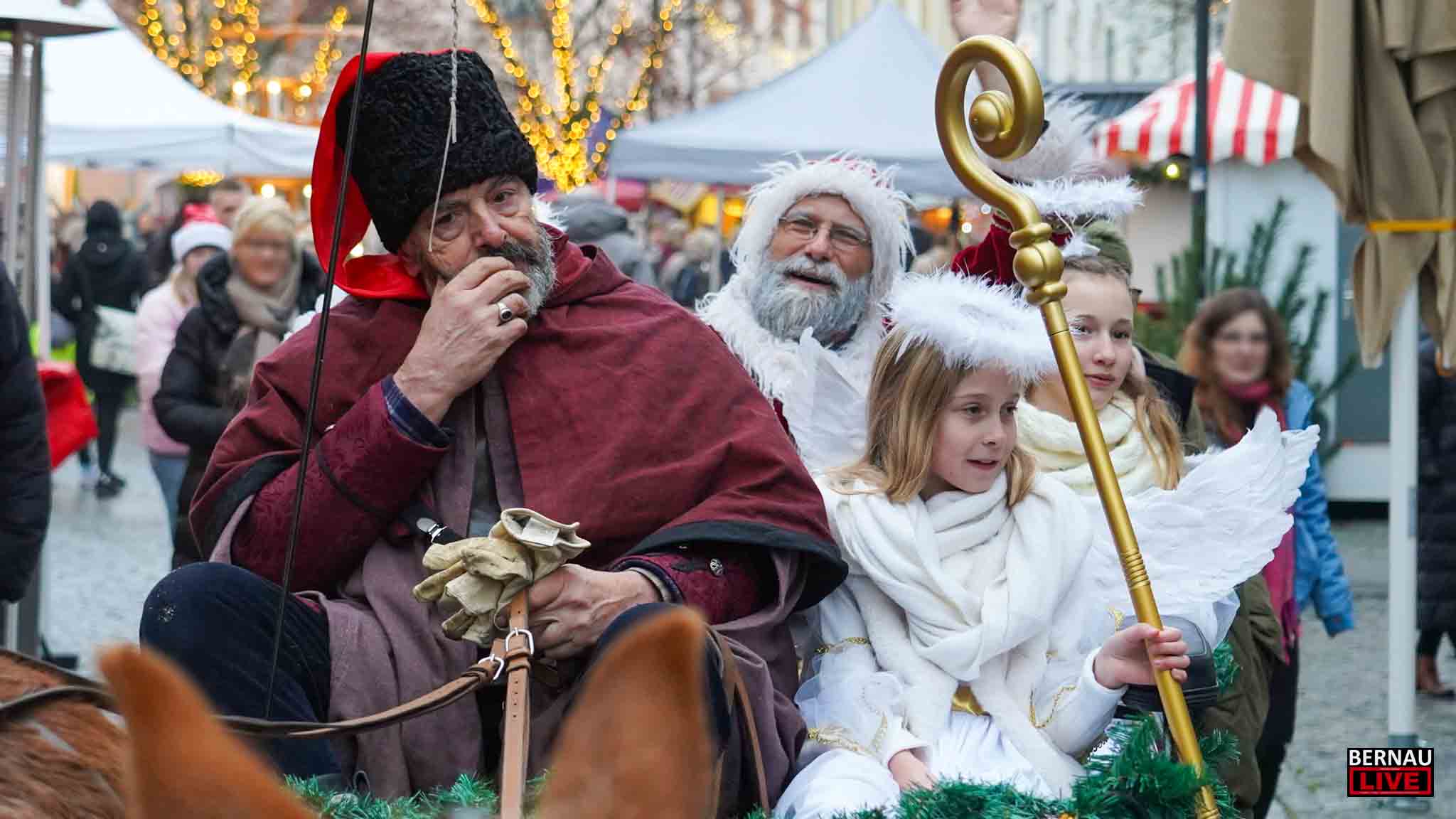 Weihnachtsmarkt in Bernau vor wenigen Minuten offiziell eröffnet 1 Weihnachtsmarkt in Bernau vor wenigen Minuten offiziell eröffnet