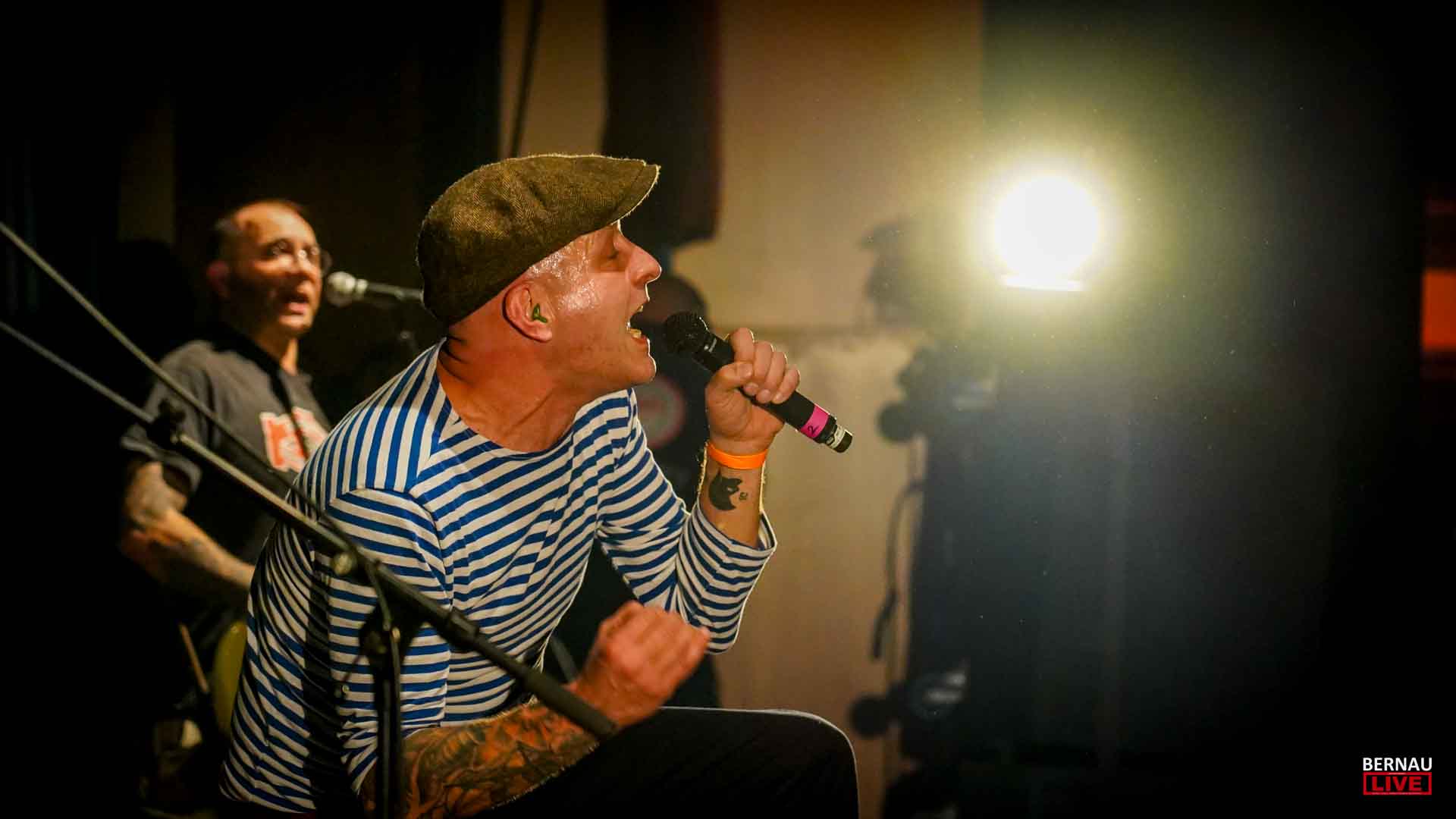 „Weihnachten in Familie“ – Bernauer Punkrock League lässt Stadthalle beben 7 Bernau LIVE - Dein Stadtmagazin für Bernau bei Berlin