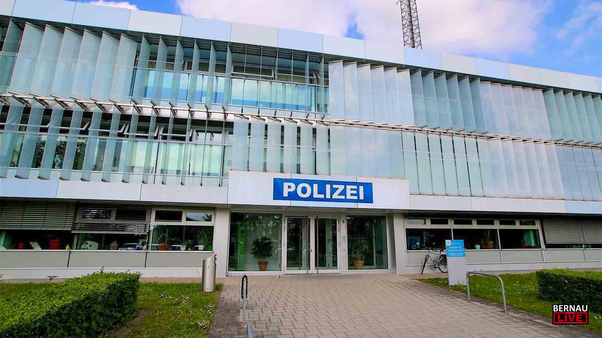 Polizei in Bernau sucht mit mehreren Fotos nach Tatverdächtigen (erledigt) 1 Polizei in Bernau sucht mit mehreren Fotos nach Tatverdächtigen