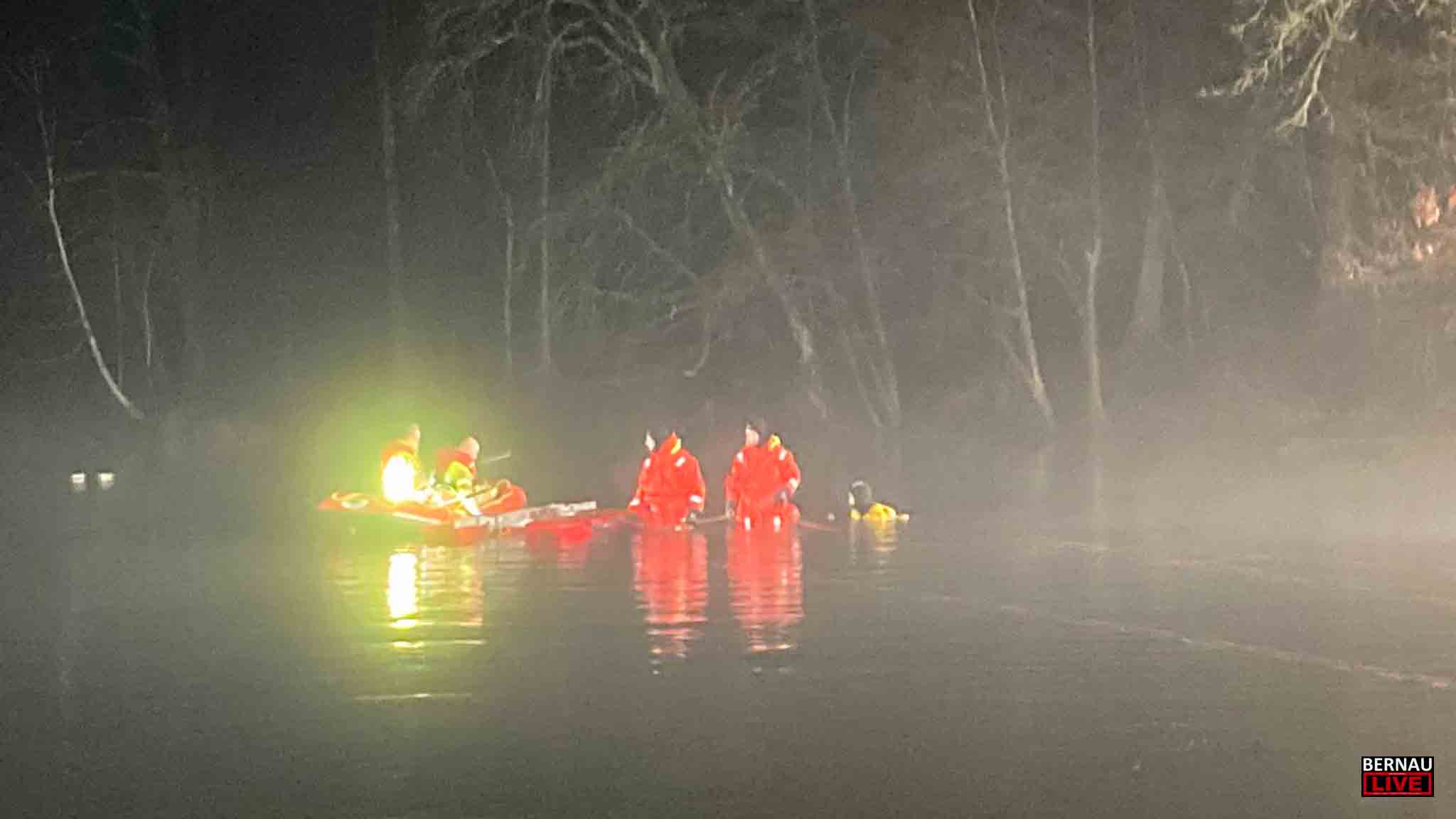 Fahrzeugbrand in Schwanebeck und PKW in Schönwalde aus Wasser geborgen 28 Fahrzeugbrand in Schwanebeck und PKW in Schönwalde aus Wasser geborgen