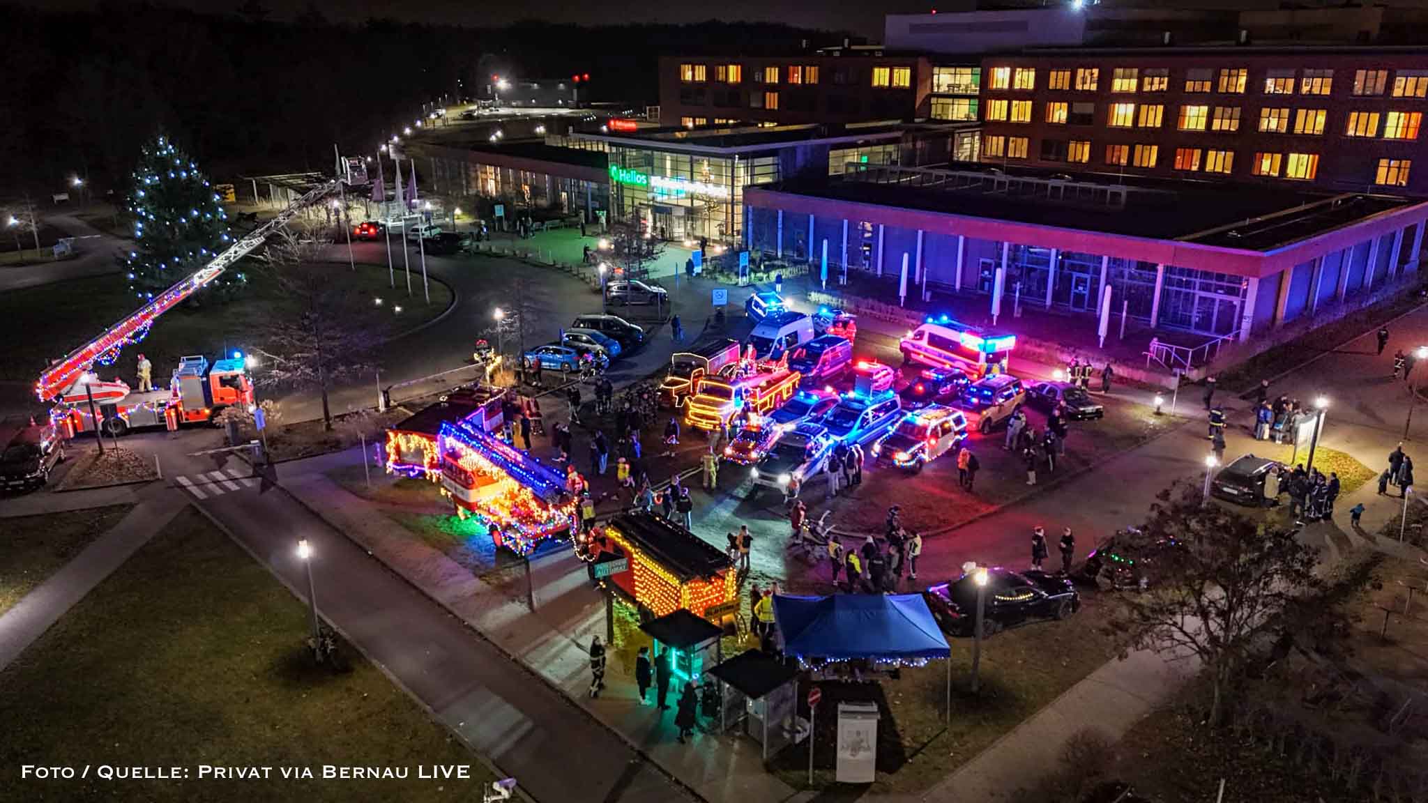 Ein Meer aus Lichtern: Blaulichtparade wärmt Herzen im Helios Klinikum Berlin-Buch 27 Ein Meer aus Lichtern: Blaulichtparade wärmt Herzen im Helios Klinikum Berlin-Buch