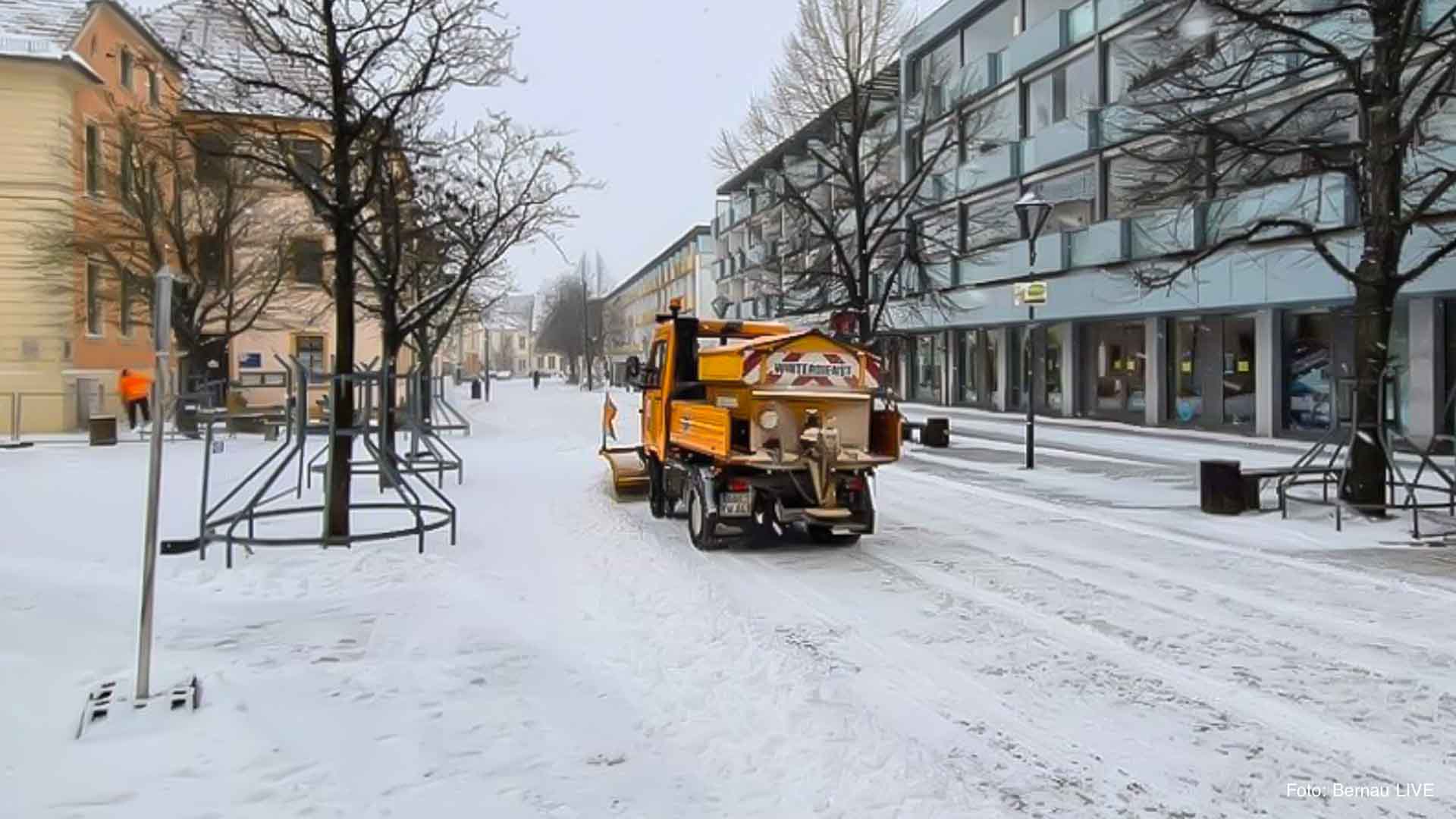 Winterdienst im Akkord: Bernaus Kampf gegen Schnee und Glätte 1 Winterdienst im Akkord: Bernaus Kampf gegen Schnee und Glätte
