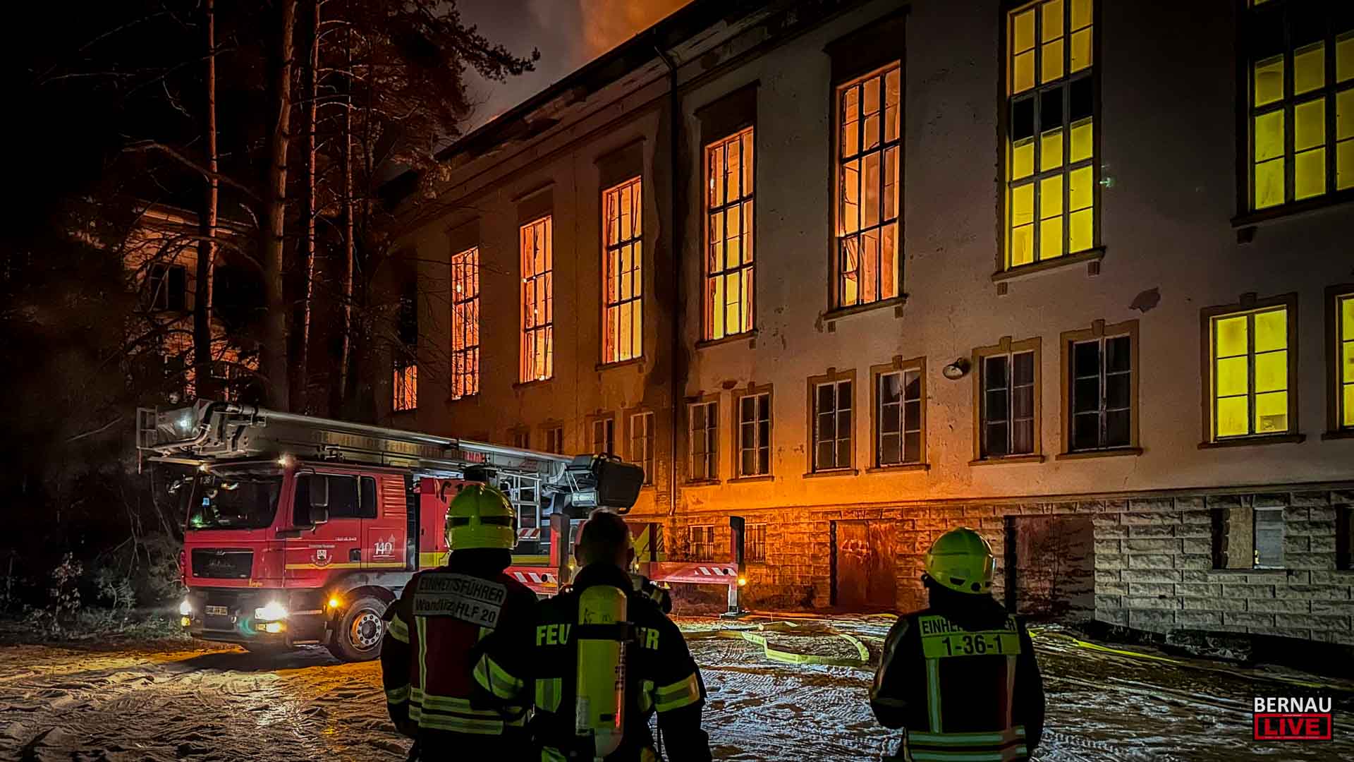 Großbrand auf dem Bogensee-Areal in Wandlitz 3 Großbrand auf dem Bogensee-Areal in Wandlitz