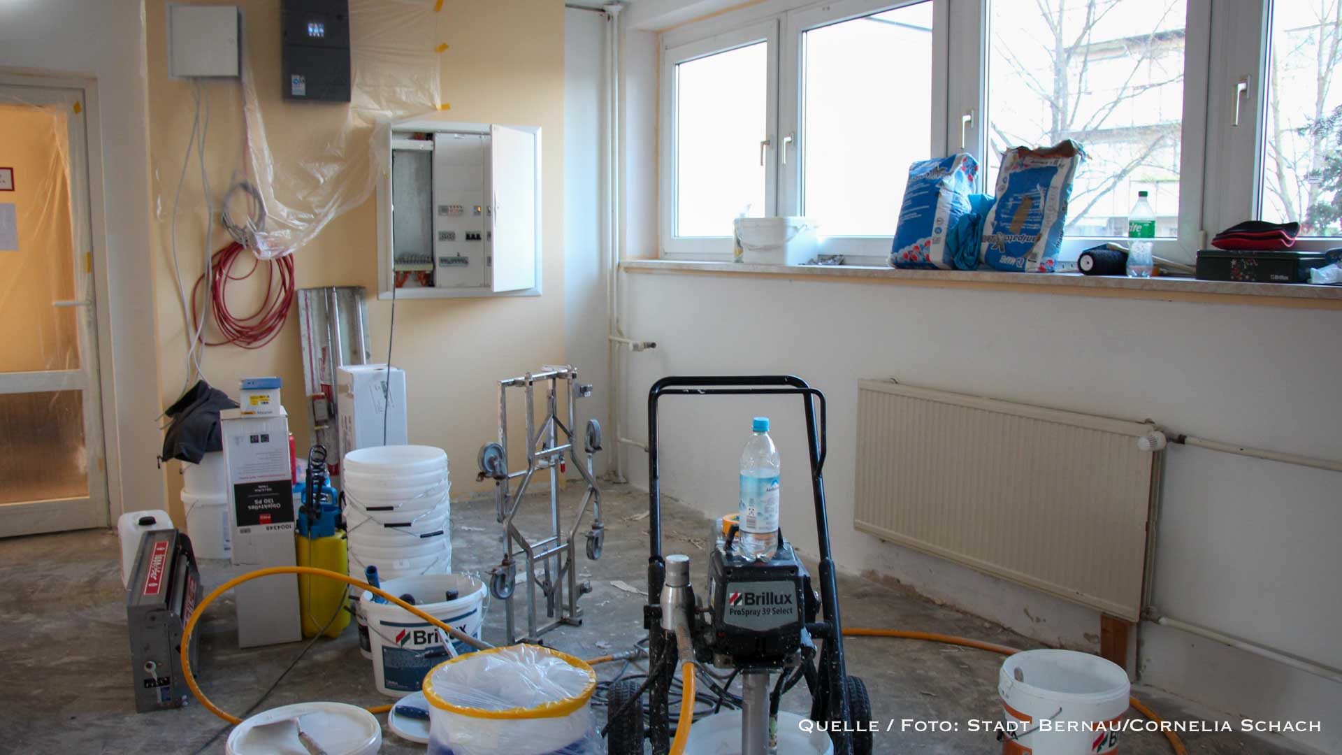 Frische Farbe in der Bernauer Kita „Regenbogen“: Sanierung läuft auf Hochtouren 1 Frische Farbe in der Bernauer Kita „Regenbogen“: Sanierung läuft auf Hochtouren